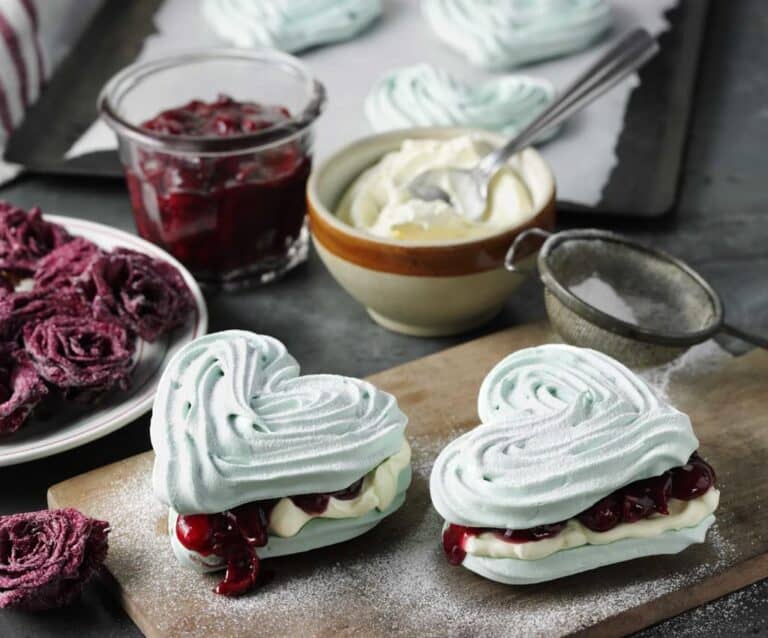 Love Heart Meringues