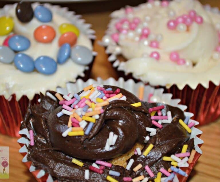 Renshaw Baking - Valentines Day Cupcakes