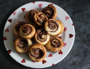 Mummy Alarm - Quick and easy Nutella Swirls