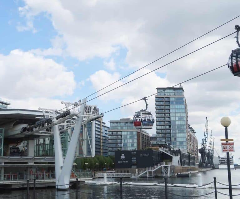 A crane next to a building