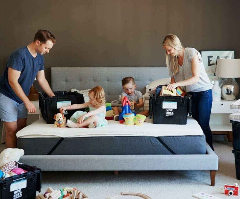 5 Essential Tips on How to Move to Another Country