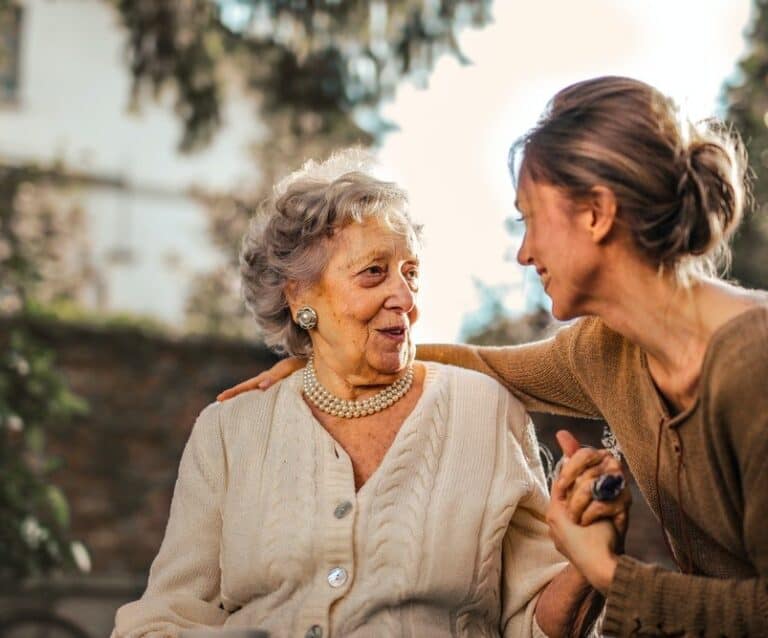5 Benefits Of In-Home Healthcare For Elderly People