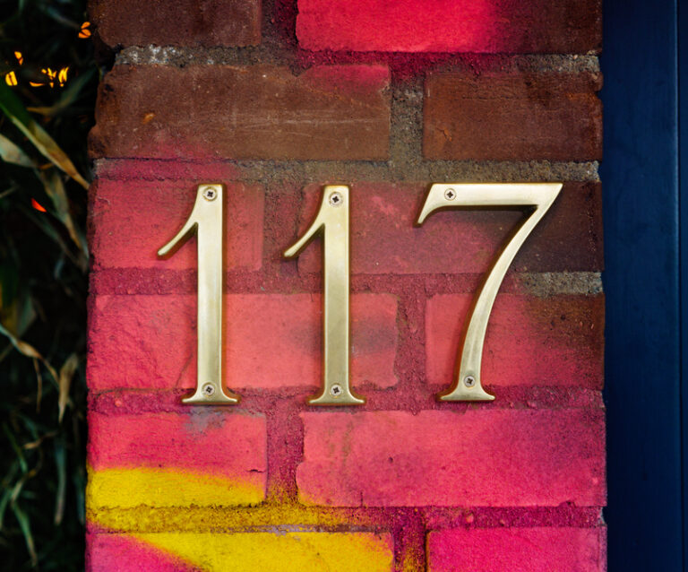 How to Choose the Right House Metal Numbers for Your Home