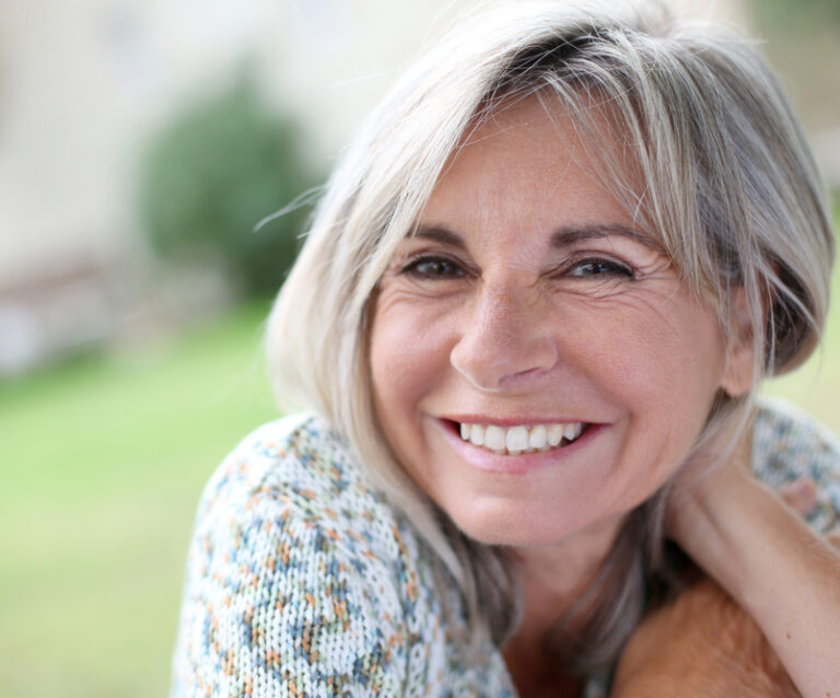 What Causes Wrinkles and How to Avoid Them with a Skin Tightening Device?