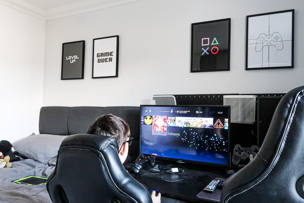 How to Create an Epic Teenage Gaming Themed Bedroom