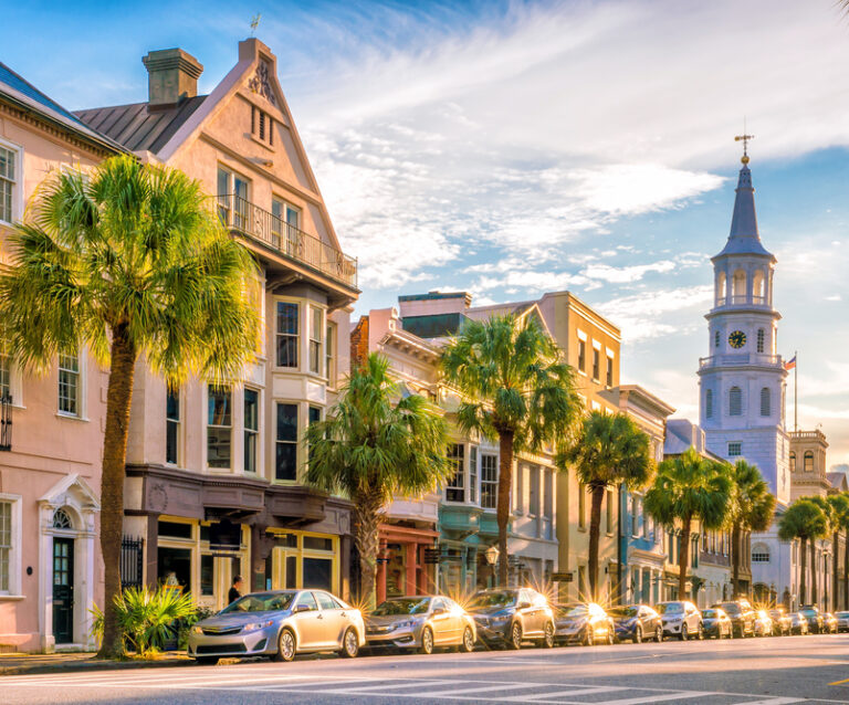 Southern Charm and Hospitality: Experiencing Charleston's Unique Culture