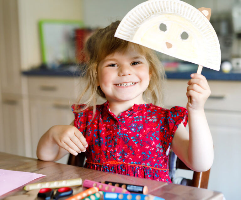 Fun ways to keep your toddler from getting bored