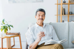 Supporting Aging Parents Without Dipping Into Your Own Savings