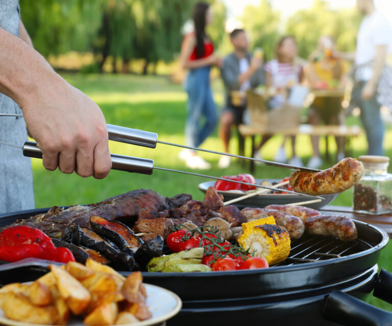 How to Host a Fantastic BBQ: 4 Essential Tips