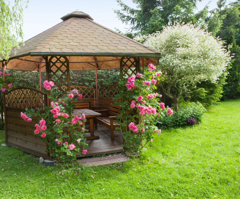 How Timber Frame Pavilions Can Transform Family Life Outdoors