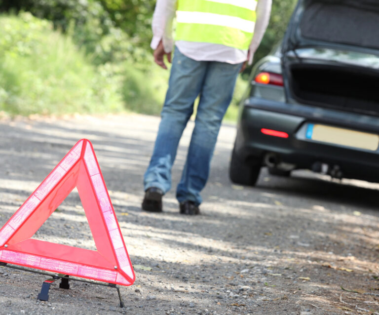 Affordable Options When You Buy a Car Emergency Kit Online